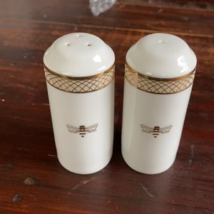 Mary Kay golden anniversary S&P shakers